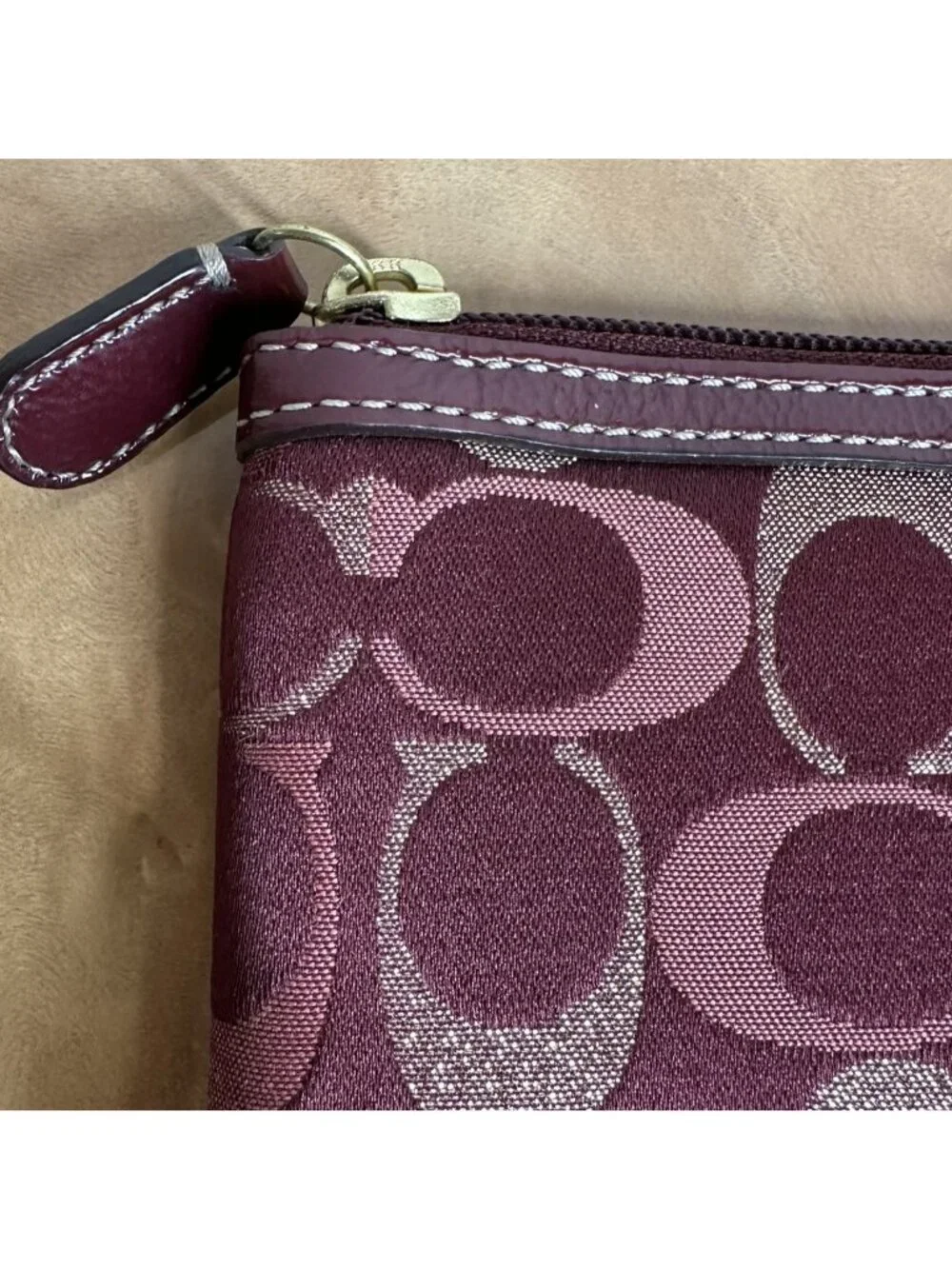 Coach Signature C Logo Padded iPad Tablet Sleeve Case Burgundy Pink Jacquard